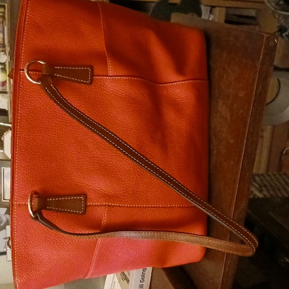 Dooney and Bourke Pebble leather tote - Picture 2 of 4